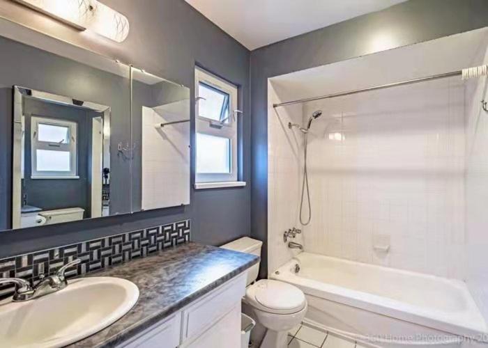Private Room With Queen Bed In Richmond 202 Екстериор снимка